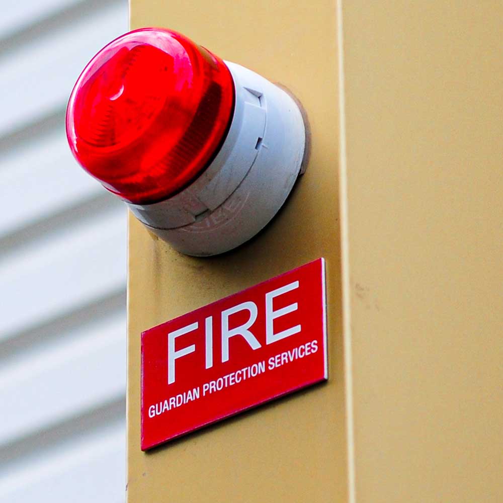 Обслуживание оповещения о пожаре. Система пожарной сигнализации и оповещения. Оповещение пожарной сигнализации. Система пожарного оповещения. Приборы оповещения о пожаре.